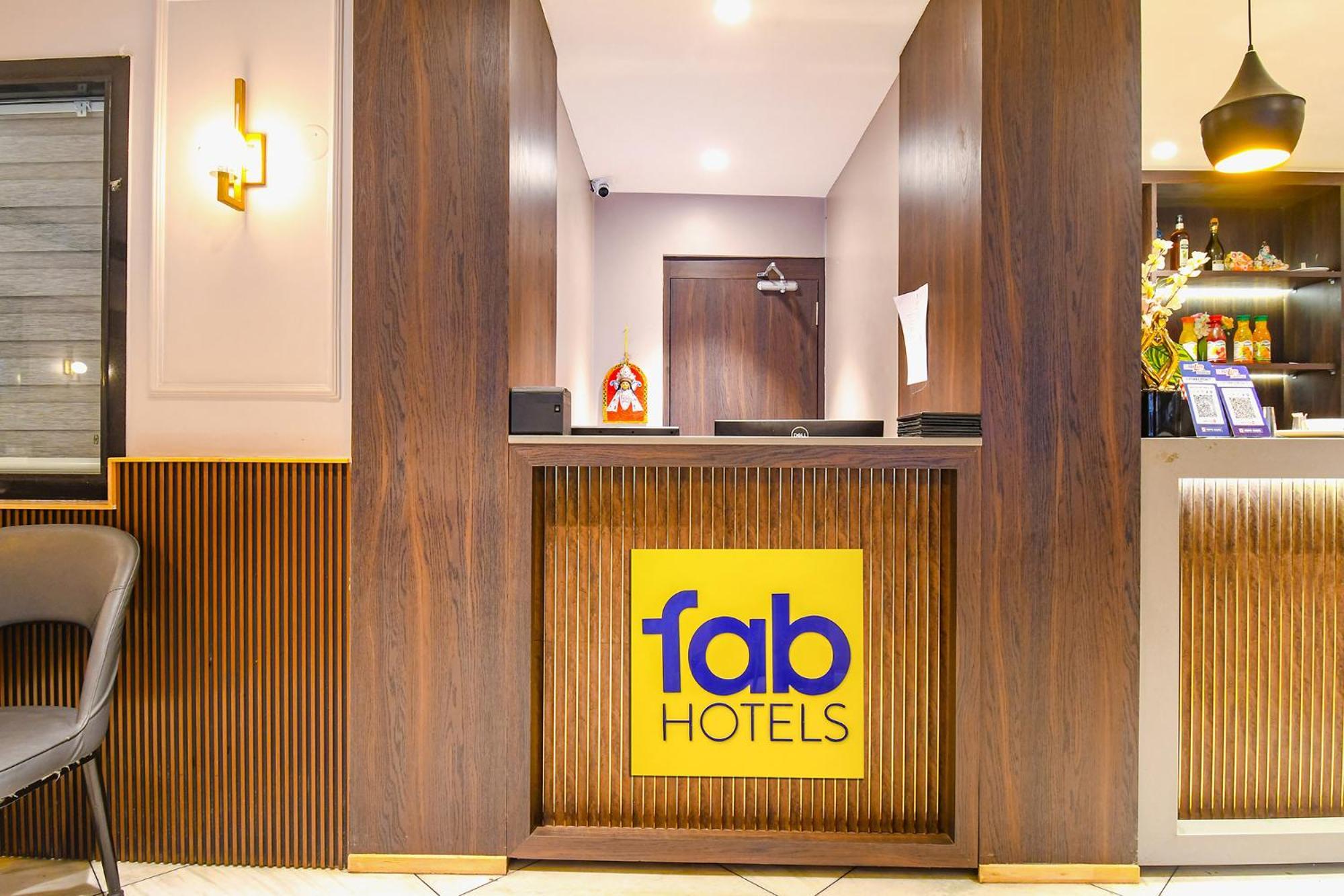 Fabhotel Kitchen Q Inn - Belaghata Calcutta Exteriör bild